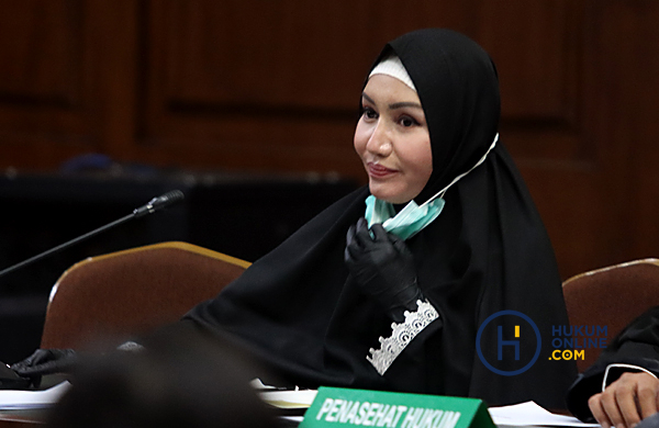 Penuntut umum pada Kejaksaan Agung meminta majelis hakim Pengadilan Tindak Pidana Korupsi (Tipikor), Jakarta menuntut Pinangki Sirna Malasari dengan pidana penjara selama 4 tahun. Foto: RES