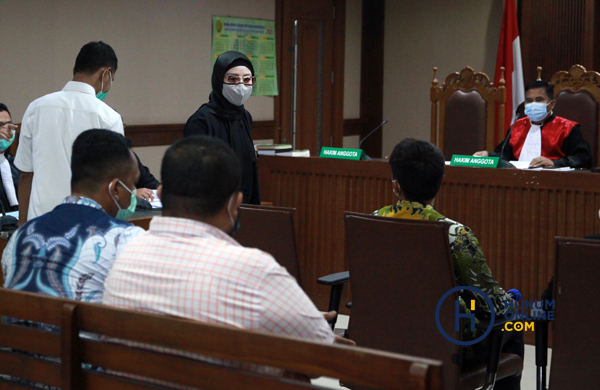 Istri Dan Sekretaris Pribadi Edhy Prabowo Bersaksi Dipersidangan 3.JPG