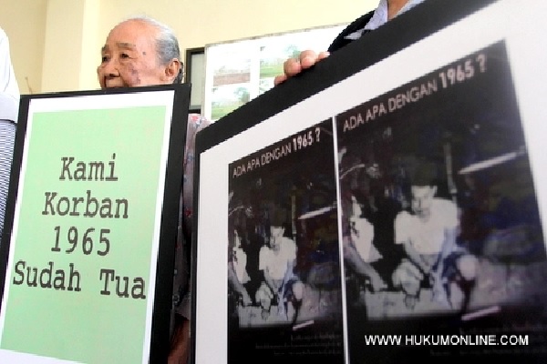 Demo salah satu korban pelanggaran HAM tahun 1965 di Kantor Komnas HAM beberapa tahun yang lalu. Foto: Sgp/Hol