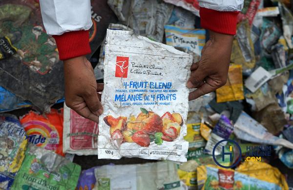 AKSI KAMPANYE STOP SAMPAH IMPOR MASUK INDONESIA 2.jpg