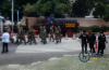 Aparat TNI-Polri jaga ketat gedung Merah Putih KPK 1.jpg