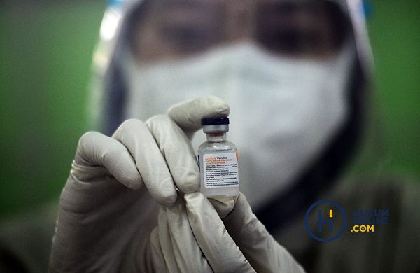 Pemprov DKI Mulai Suntikan Vaksin Covid-19 Kepada Anak-anak SMA 3.jpg