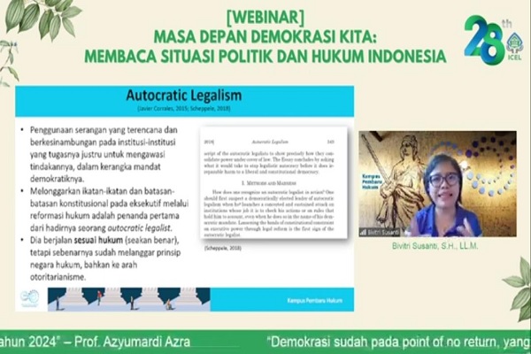 Dosen STHI Jentera, Bivitri Susanti saat memaparkan bahan webinar bertajuk 'Masa Depan Demokrasi Kita: Membaca Situasi Politik dan Hukum Indonesia', Kamis (29/7/2021).