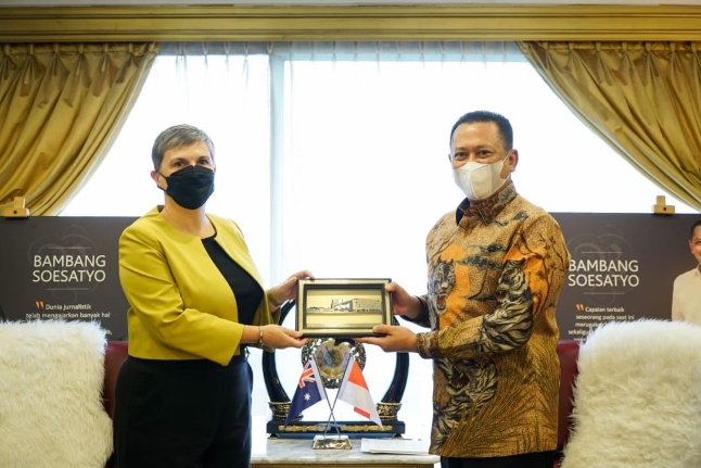 Ketua MPR RI Bambang Soesatyo bersama Dubes Australia H.E. Ms. Penny Williams. Foto: Istimewa.