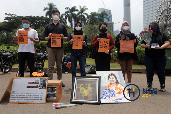 Aksi Solidaritas Mendukung Grasi Terpidana Mati Kasus Narkoba Merry Utami 3.jpg