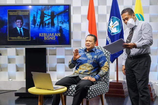 Ketua MPR Bambang Soesatyo di kampus Universitas Terbuka. Foto: Istimewa.