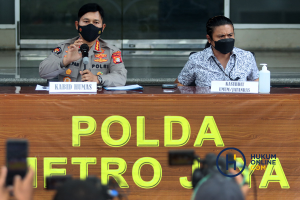 Polda Metro Rilis Kasus Penembakan Maut di Exit Tol Bintaro Yang Tersangkanya Anggoda Polda Metro Jaya 3.jpg
