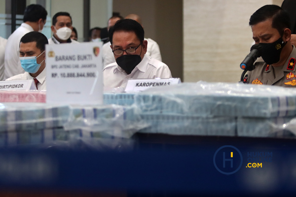 Konpers Korupsi Pemberian Kredit Proyek di Bank Jateng Cabang Jakarta dan Cabang Blora 2.jpg