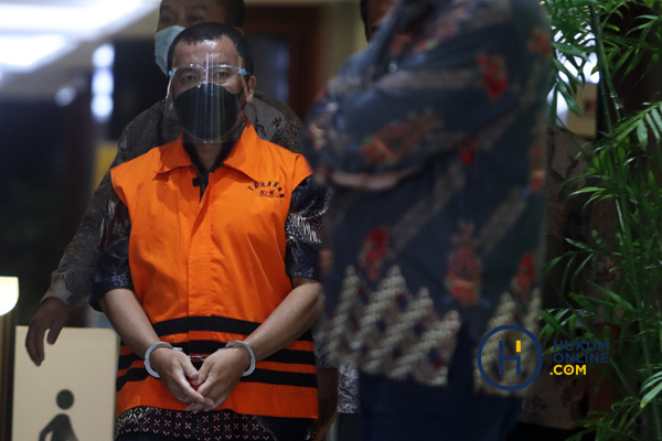 KPK Tahan Tersangka Kasus Suap Pemeriksaan Pajak 6.jpg