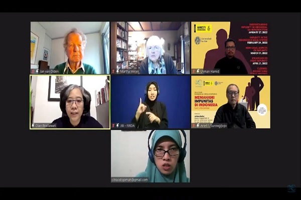 Narasumber dalam diskusi secara daring bertema 'Memahami dan Mengurai Impunitas di Indonesia: Suatu Pengantar', Kamis (27/1/2022). Foto: ADY