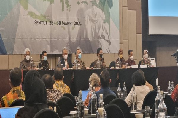 Suasana Rapat Nasional Badan Kerja Sama (BKS) Dekan Fakultas Hukum Perguruan Tinggi Negeri se-Indonesia, Selasa (29/3/2022). Foto: FKF