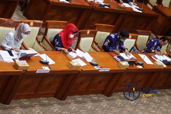 PP INI saat rapat dengar pendapat umum (RDPU) dengan Panja RUU HAP di ruang Komisi III, Kamis (7/4/2022). Foto: RES