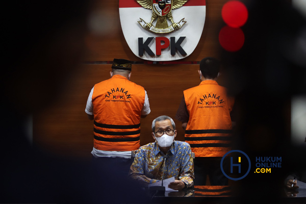KPK Tahan Dua Pihak Swasta Terkait Korupsi Pembangunan SMKN 7 Tangerang Selatan 4.jpg