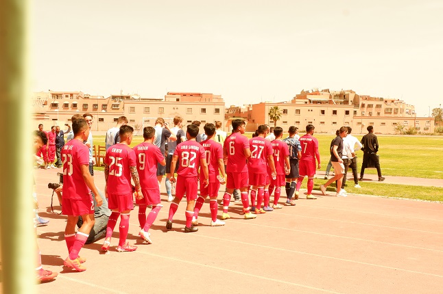 Tim Peradi FC ketika memasuki lapangan pertandingan. Foto: ABE