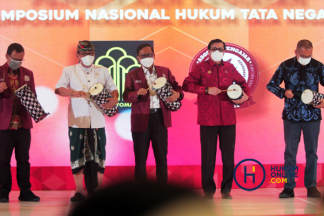 Menko Polhukam dan Menkumham Buka Simposium Nasional Hukum Tata Negara di Nusa Dua Bali