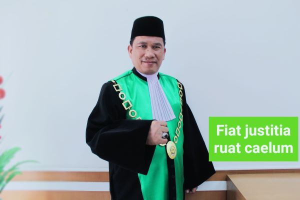 Wakil Ketua Pengadilan Agama Cirebon Masalan Bainon. Foto: Istimewa