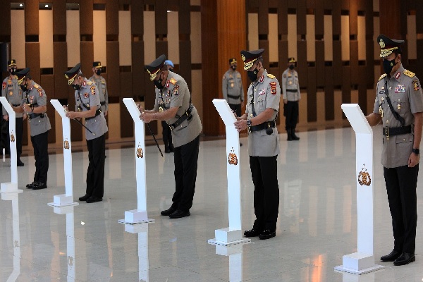 Suasana serah terima jabatan sejumlah perwira tinggi kepolisian di Mabes Polri. Foto Ilustrasi: RES