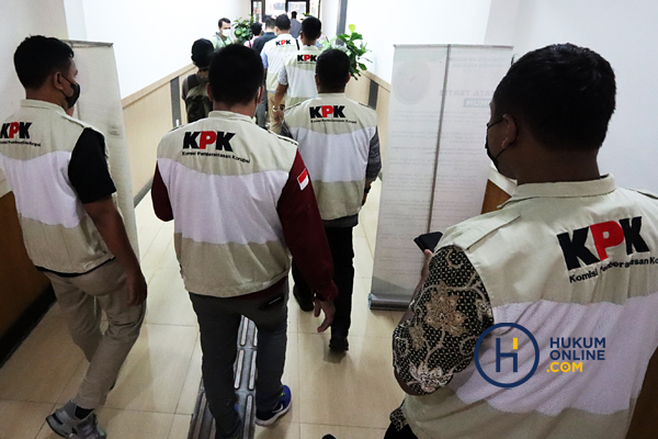 Para Penyidik KPK Kawal Sidang Praperdilan Maming VS KPK 4.jpg