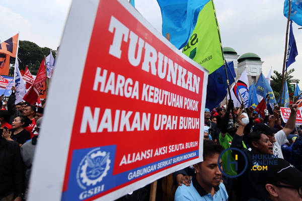 Aksi Sejuta Buruh Tuntut DPR Cabut UU Omnibus Law Cipta Kerja 3.jpg