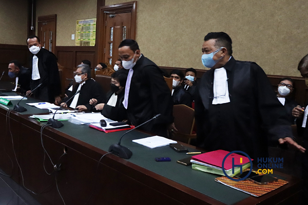 Sidang Perdana Lima Terdakwa Kasus Korupsi Minyak Goreng 6.jpg