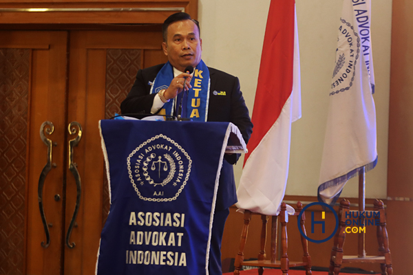 Ketua Umum AAI Ranto P. Simanjuntak saat memberi sambutan dalam acara pelantikan pengurus DPP AAI untuk periode 2022-2027, Minggu (11/9/2022). Foto: RES  