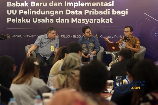 Hukumonline bersama Asosiasi Praktisi Pelindungan Data Indonesia (APPDI) menggelar secara Offline diskusi publik dengan tema Babak Baru dan Implementasi UU Pelindungan Data Pribadi bagi Pelaku Usaha dan Masyarakat, Kamis (3/11). Foto: RES