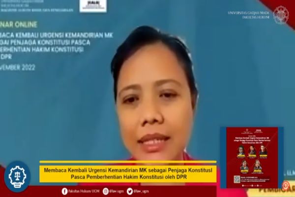 Pengajar STH Indonesia Jentera, Bivitri Susanti dalam diskusi bertema 'Membaca Kembali Urgensi Kemandirian MK sebagai Penjaga Konstitusi Pasca Pemberhentian Hakim Konstitusi oleh DPR', Selasa (8/11/2022). Foto: ADY