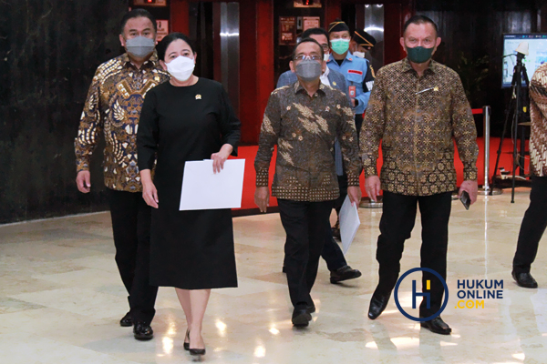 DPR Terima Surpres Penunjukan Calon Panglima TNI 2.jpg