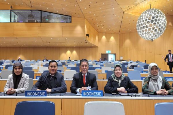 Perwakilan Indonesia melalui DJKI Kemenkumham dalam pertemuan sesi ke-45 Intergovernmental Committee on Intellectual Property and Genetic Resources, Traditional Knowledge and Folklore (IGC GRTKF) di Jenewa. Foto: Istimewa 