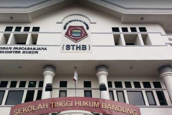 Kampus Sekolah Tinggi Hukum Bandung. Foto: sthb.ac.id