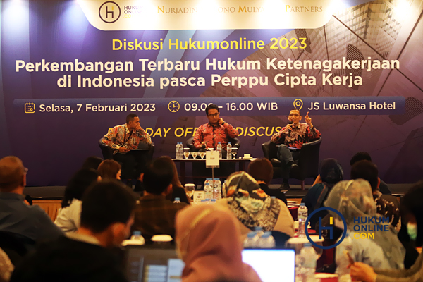 Perkembangan Terbaru Hukum Ketenagakerjaan di Indonesia pasca Perppu Cipta Kerja
