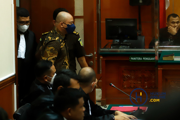 Irjen Teddy Minahasa Jalani Sidang Perdana Kasus Sabu Ditukar Tawas 1.jpg
