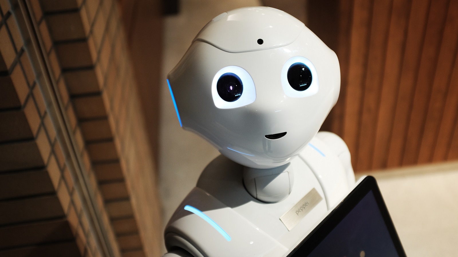Robot Pengacara: Semakin Dekat Menuju Masa Depan Hukum Tanpa Lawyer?