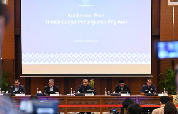 Konferensi pers Kementerian Keuangan soal Tindak Lanjut Penanganan Pegawai, Rabu (8/3). Foto: Kemenkeu