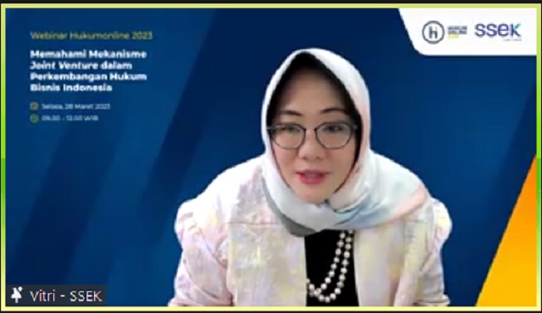 Partner SSEK Legal Consultants, Dewi Savitri Reni, dalam Webinar Hukumonline bertajuk Memahami Mekanisme Joint Venture dalam Perkembangan Hukum Bisnis Indonesia, Selasa (28/3). Foto: WIL