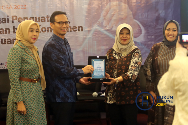 Diskusi UU P2SK sebagai Penguatan Sektor Keuangan bagi Konsumen dan Industri Keuangan 4.jpg