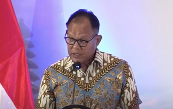 Deputi Komisioner Pengawas Lembaga Pembiayaan dan Lembaga Jasa Keuangan Lainnya OJK, Bambang W. Budiawan. Foto: OJK
