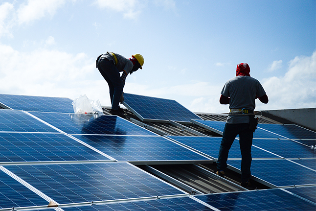 Dari Potensi, Isu, dan Regulasi PLTS Fotovoltaik di Indonesia