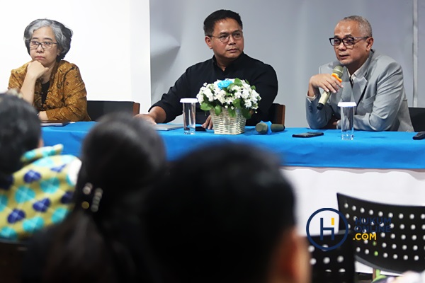Kiri-kanan: Peneliti senihor LEIP Dian Rositawati, Komisioner KY Binziad Kadafi, dan Founder Danny Darussalam Tax Center (DDTC), Darussalam dalam diskusi  bertema Peran dan Masa Depan Pengadilan Pajak di STH Indonesia Jentera, Rabu (7/6/2023). Foto: RES