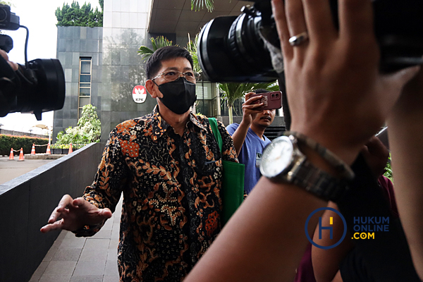 Kepala Kantor Pajak Madya Jakarta Timur (Jaktim)Â WahonoÂ Saputro Diperiksa KPK Terkait Kasus Rafael Alun 6.jpg
