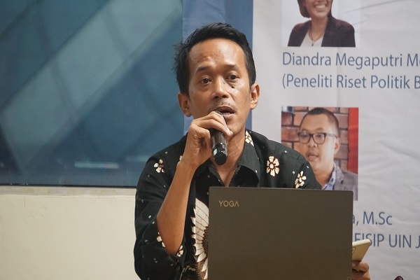  Direktur Imparsial Gufron Mabruri saat menjadi narasumber dalam diskusi bertema Problematika Revisi UU TNI Ditinjau dari Perspektif Hukum, Politik, dan Hak Asasi Manusia, Selasa (4/7/2023) kemarin. Foto: Istimewa