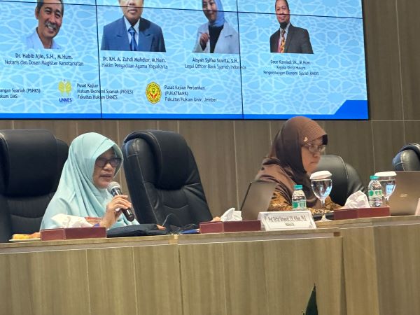 Ketua Umum APPHEISI Rofah Setyawati dalam Pleno Pembahasan dan Finalisasi Draf di Auditorium FH UII, Yogyakarta, Sabtu (28/7/2023). Foto: FKF