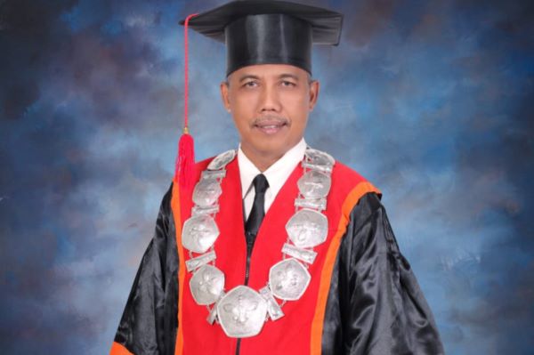 Dekan FH Universitas Jambi, Dr. Usman. Foto: Istimewa