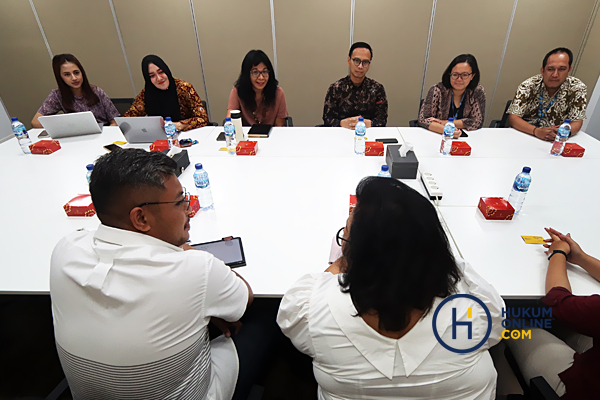 Fakultas Hukum Universitas Atma Jaya Yogyakarta Sambangi Kantor Hukumonline 6.jpg