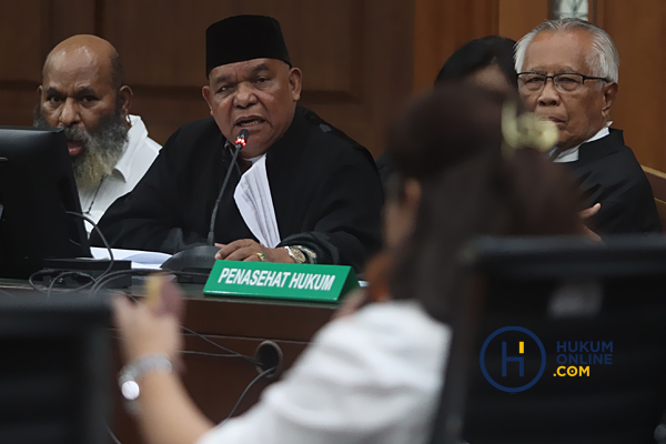 Sidang lanjutan Lukas Enembe 1.jpg