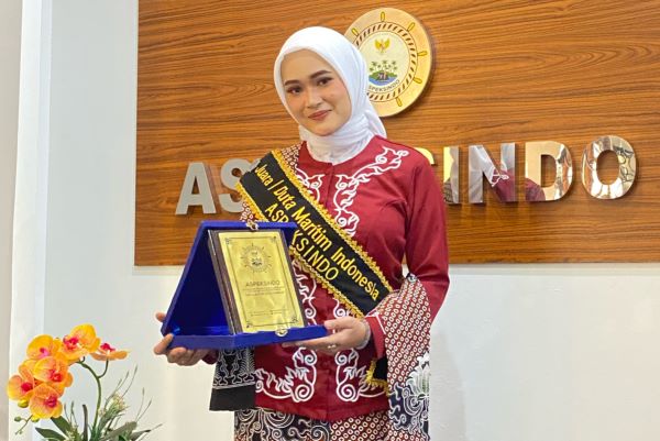 Mahasiswi FH Unej Harum Rizky Amalia dinobatkan sebagai Duta Maritim Indonesia 2023. Foto: Istimewa