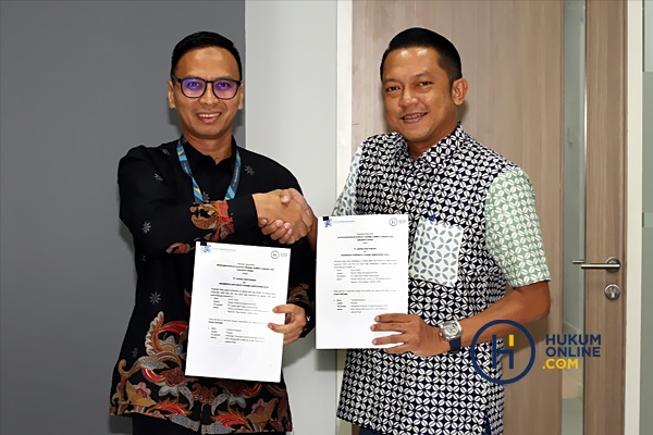 Chief Media & Engagement Officer Hukumonline Amrie Hakim dan President ICCA Yudhistira Setiawan. Foto: RES