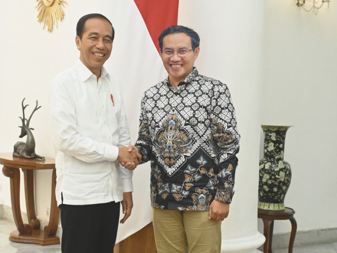 Presiden Jokowi bersama Anggota Tim Percepatan Reformasi Hukum Fachrizal Afandi usai pertemuan penyampaian rekomendasi di Istana Bogor, Kamis (14/9/2023). Foto: Istimewa 