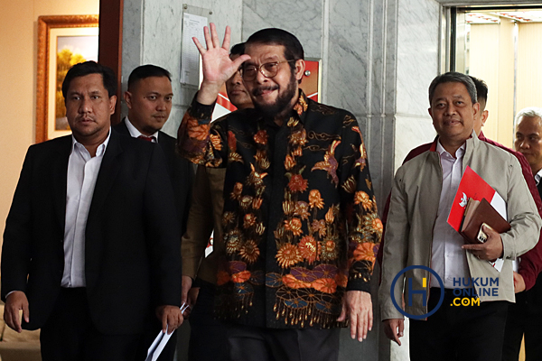 Hakim Konstitusi Anwar Usman saat akan konferensi pers di Gedung MK, Rabu (8/11/2023). Foto: RES