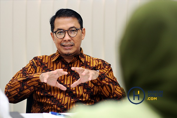 Salah satu kandidat calon Sekretaris Umum IKA FH Unpad dengan nomor urut 2 Chairul Shaleh beraudensi ke kantor Hukumonline, Jakarta, Senin (6/11), mewakali calon Ketum M. Agus Imanuddin yang sudah berada di bandung. Foto: RES